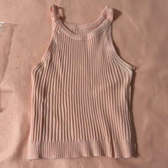 Top - Picture 2 of 2